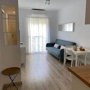 https://lovely-victoria-acogedor-y-centrico.1costadelsol.com